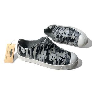 Native Jefferson Kids Slip-On Water Shoes PIGEON GREY MIST CAMO J2 Lightweight